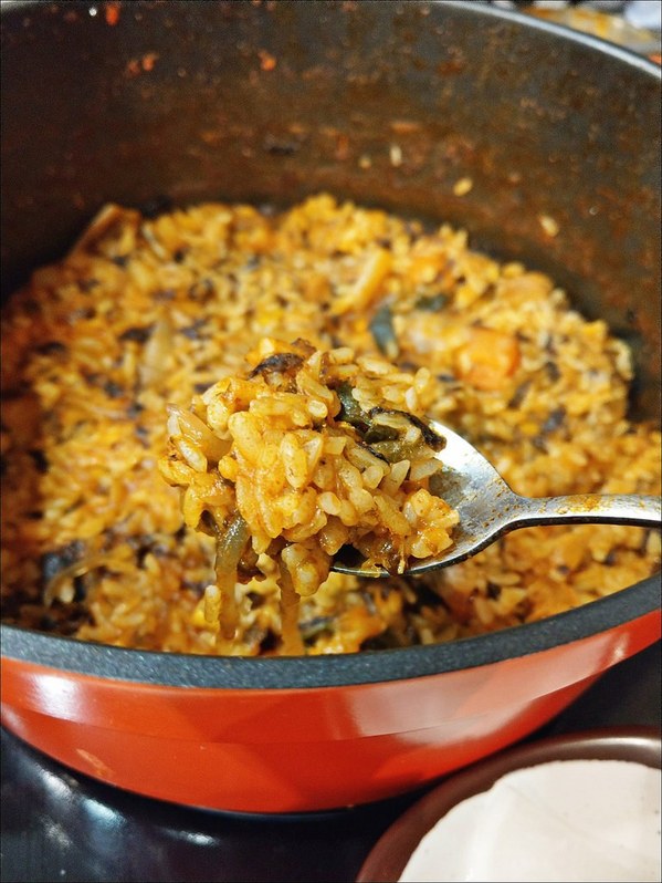 三清洞摩西年糕鍋：[台中] 三清洞摩西年糕鍋 逢甲夜市韓式料理推薦 新推出韓國辣燉雞湯鍋冬天圍爐來吃韓國辣鍋暖暖的