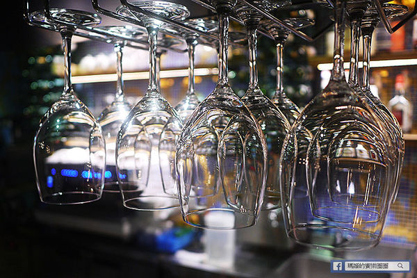 ◆台北東區【Thai cook泰酷泰國料理】宵夜場開賣啦！泰式燒烤&進口精釀生啤活動月。泰國餐廳推薦。東區泰國菜推薦。東區宵夜