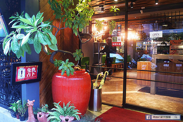 ◆台北東區【Thai cook泰酷泰國料理】宵夜場開賣啦！泰式燒烤&進口精釀生啤活動月。泰國餐廳推薦。東區泰國菜推薦。東區宵夜