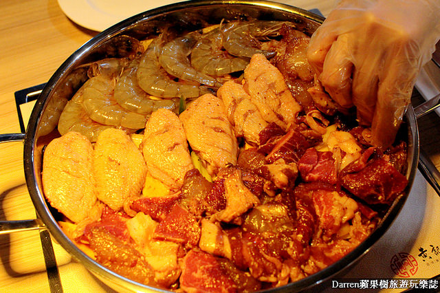 『桃園ATT筷食尚』黃記煌三汁燜鍋二號店(桃園店)★北京十大火鍋與海底撈齊名不加一滴水的鍋物/桃園站前商圈美食