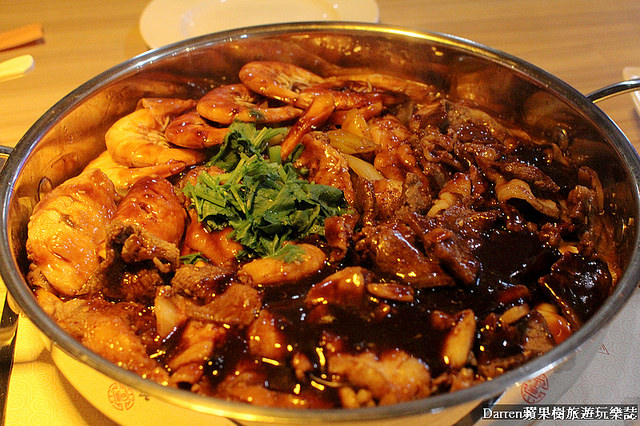 『桃園ATT筷食尚』黃記煌三汁燜鍋二號店(桃園店)★北京十大火鍋與海底撈齊名不加一滴水的鍋物/桃園站前商圈美食