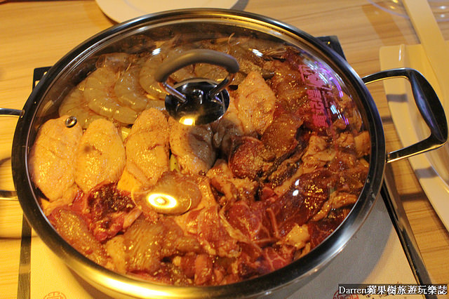 『桃園ATT筷食尚』黃記煌三汁燜鍋二號店(桃園店)★北京十大火鍋與海底撈齊名不加一滴水的鍋物/桃園站前商圈美食