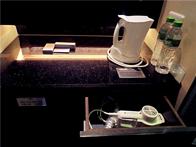 住宿░   leesing hotel 麗馨精品汽車旅館，凡賽斯風格主題式套房住宿推薦