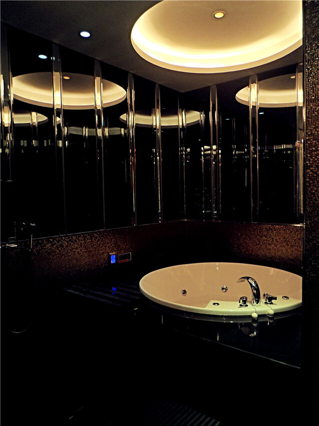 住宿░   leesing hotel 麗馨精品汽車旅館，凡賽斯風格主題式套房住宿推薦