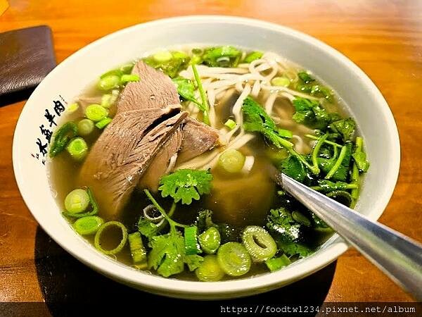 [台北小吃]文山區木柵站「江記水盆羊肉」超特別的地道陝西風味