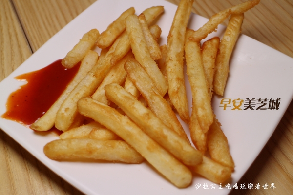 早安美芝城(北市活力汀州店)：台北早餐連鎖加盟店『早安美芝城(北市活力汀州店)』牛肉漢堡新上市