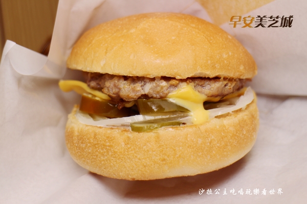 早安美芝城(北市活力汀州店)：台北早餐連鎖加盟店『早安美芝城(北市活力汀州店)』牛肉漢堡新上市