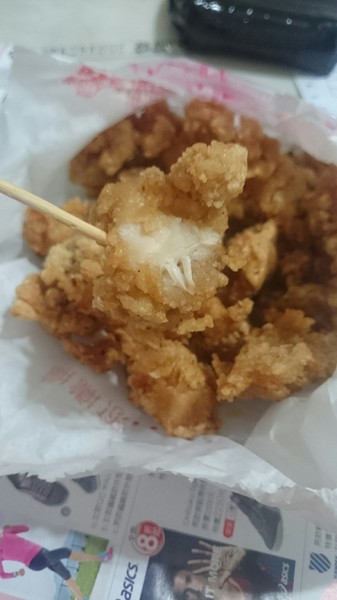 劉小上海香酥雞(富國路)：高雄排隊美食~劉小上海香酥雞