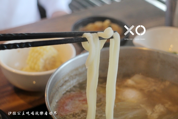 XO shabu shabu：永和火鍋/涮涮鍋『XO shabu shabu』工業風設計/私房XO醬/精選草蝦鍋