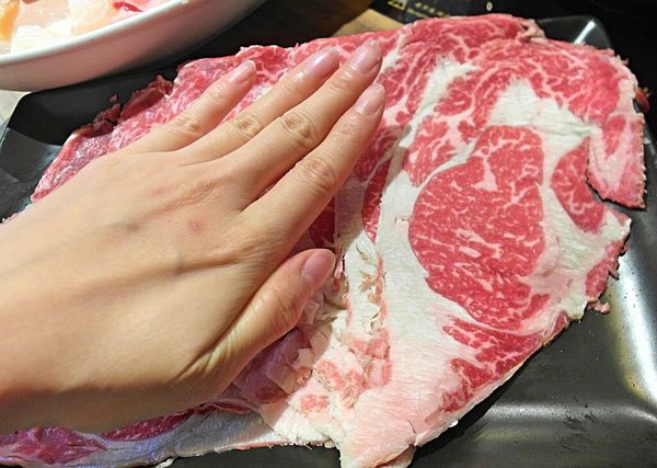 XO shabu shabu:❤️美食❤️【新北。永和】XO shabu shabu ★頂級安格斯肋眼牛肉/手掌大鮮紅肉片/愛評體驗團