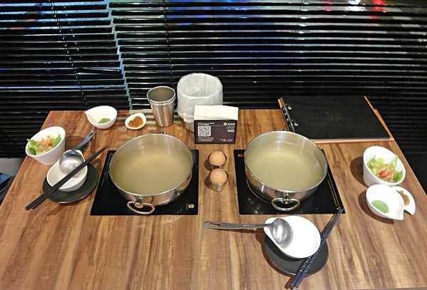 XO shabu shabu:❤️美食❤️【新北。永和】XO shabu shabu ★頂級安格斯肋眼牛肉/手掌大鮮紅肉片/愛評體驗團