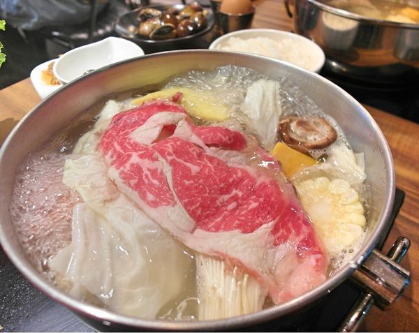 XO shabu shabu:❤️美食❤️【新北。永和】XO shabu shabu ★頂級安格斯肋眼牛肉/手掌大鮮紅肉片/愛評體驗團