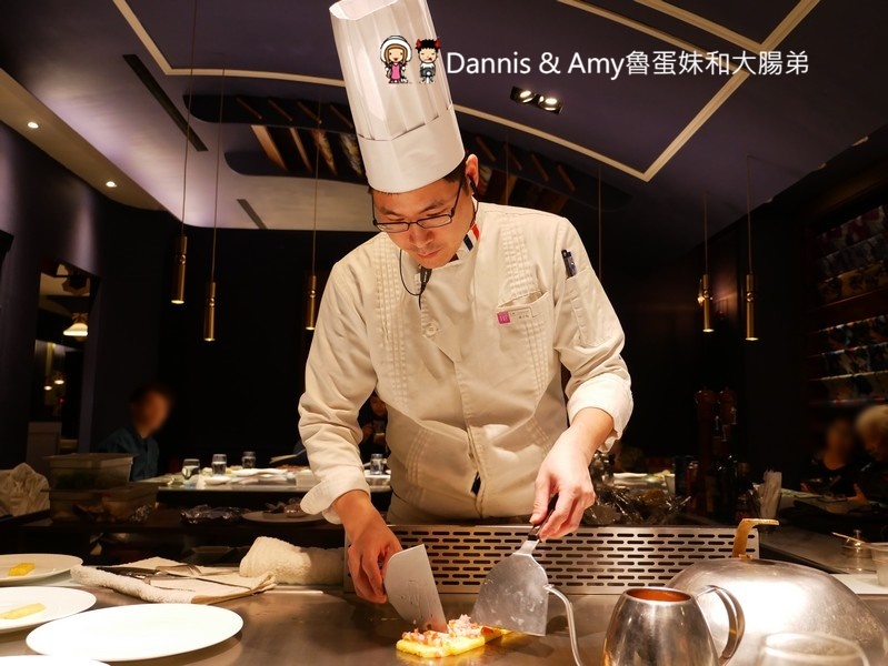 《竹北約會餐廳推薦》夏慕尼鐵板燒秋冬新菜色分享。夢幻和牛料理。火焰熔岩起司牛排~網路票選最適合約會餐廳。聖誕節跨年夜來這就對了︱(影片) 《竹北約會餐廳推薦》夏慕尼鐵板燒秋冬新菜色分享。夢幻和牛料理。火焰熔岩起司牛排~網路票選最適合約會餐廳。聖誕節跨年夜來這就對了︱(影片)