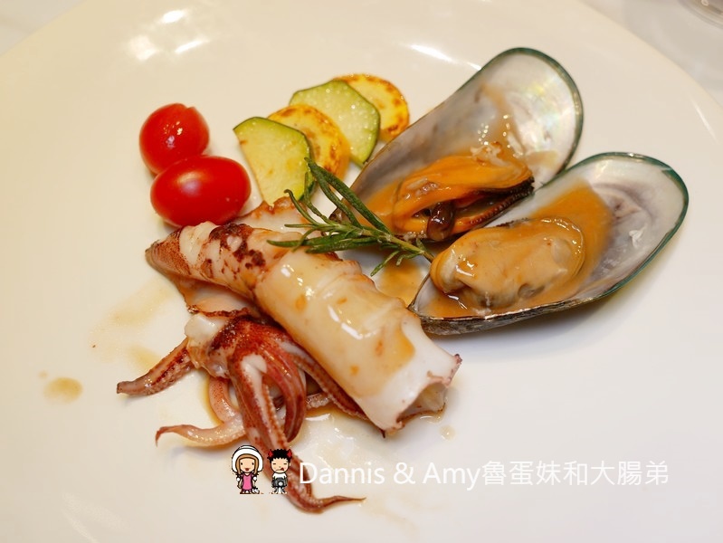 《竹北約會餐廳推薦》夏慕尼鐵板燒秋冬新菜色分享。夢幻和牛料理。火焰熔岩起司牛排~網路票選最適合約會餐廳。聖誕節跨年夜來這就對了︱(影片) 《竹北約會餐廳推薦》夏慕尼鐵板燒秋冬新菜色分享。夢幻和牛料理。火焰熔岩起司牛排~網路票選最適合約會餐廳。聖誕節跨年夜來這就對了︱(影片)