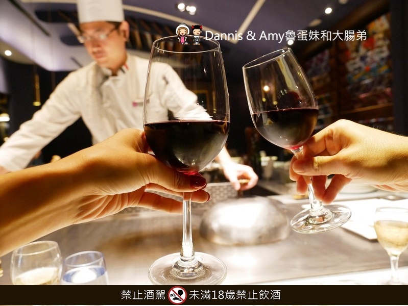 《竹北約會餐廳推薦》夏慕尼鐵板燒秋冬新菜色分享。夢幻和牛料理。火焰熔岩起司牛排~網路票選最適合約會餐廳。聖誕節跨年夜來這就對了︱(影片) 《竹北約會餐廳推薦》夏慕尼鐵板燒秋冬新菜色分享。夢幻和牛料理。火焰熔岩起司牛排~網路票選最適合約會餐廳。聖誕節跨年夜來這就對了︱(影片)