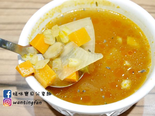 【汐止美食】瓦貓咖哩 鄰近汐止車站 手工耗時熬煮咖哩醬 不添加人工味精 讓人吃的安心又健康 (22).JPG