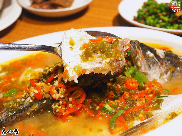 品八方燒鵝手作料理：品八方燒鵝，明爐燒鵝，肉汁香甜帶著炭香