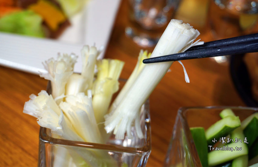 台中西區美食推薦》品八方燒鵝。精緻中式餐廳，招牌人氣必吃招牌櫻桃四吃，聚餐首選，電視節目採訪熱門美食。 - 小潔趴趴走旅遊札記