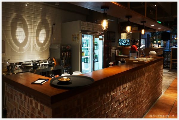 品八方-櫃台-1.JPG 品八方-櫃台-1.JPG