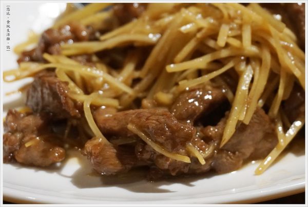 品八方-手切子薑牛小排-2.JPG 品八方-手切子薑牛小排-2.JPG