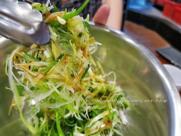 VEGE TEJI YA 菜豚屋(高雄店)：韓國的傳統美味、日式的創意吃法!! VEGE TEJI YA 菜豚屋 / 高雄店 / 愛評體驗團