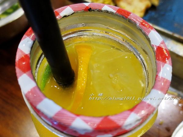 VEGE TEJI YA 菜豚屋(高雄店)：韓國的傳統美味、日式的創意吃法!! VEGE TEJI YA 菜豚屋 / 高雄店 / 愛評體驗團