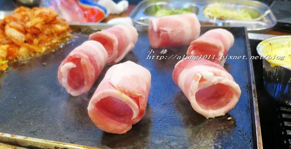 VEGE TEJI YA 菜豚屋(高雄店)：韓國的傳統美味、日式的創意吃法!! VEGE TEJI YA 菜豚屋 / 高雄店 / 愛評體驗團