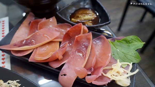 第一香焿的專賣店(頭份中正店):【苗栗頭份】平價美食、焿類選擇多,小菜更是多達22種選擇,還有附設停車場:第一香焿的專賣店