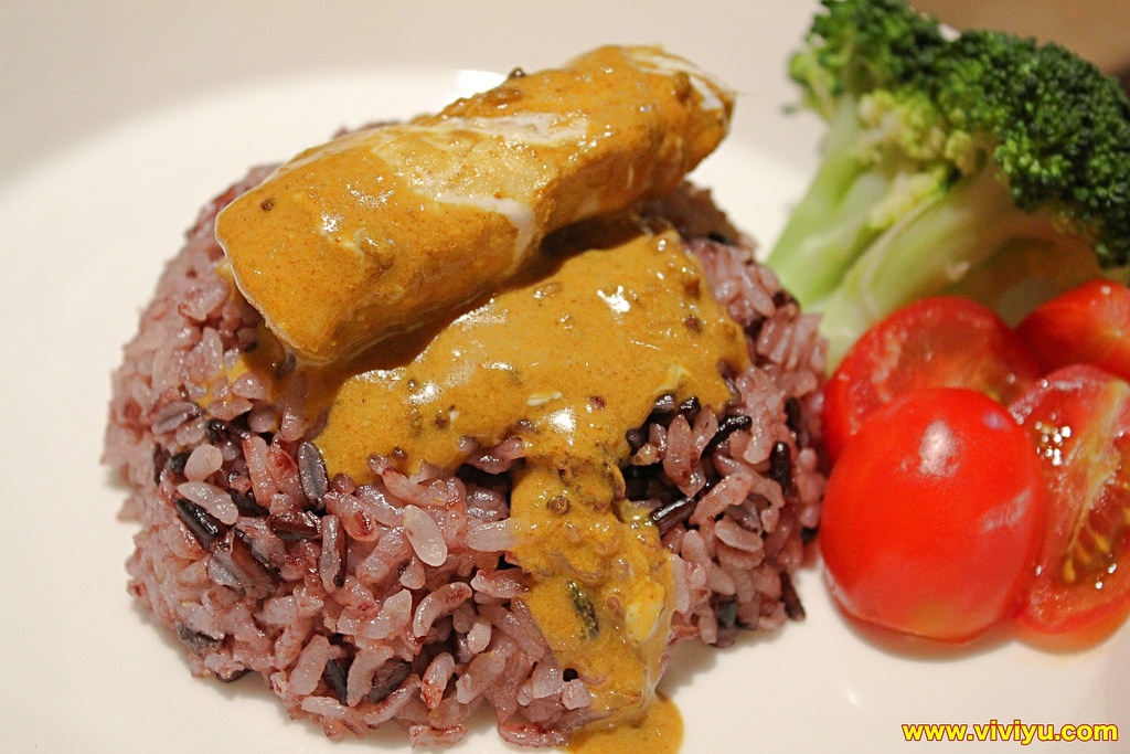 [桃園．美食]家咖哩～超高人氣咖哩專賣店．使用花蓮在地無毒有機食材(文末送出好禮)