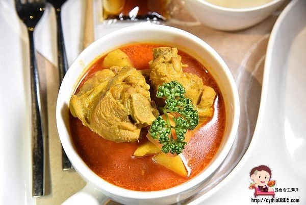 桃園區美食-家咖哩桃園店-主餐多了新選擇，咖哩壽喜燒有驚艷，吃巧吃飽都兼顧 (邀約) @民宿女王芽月-美食.旅遊.全台趴趴走