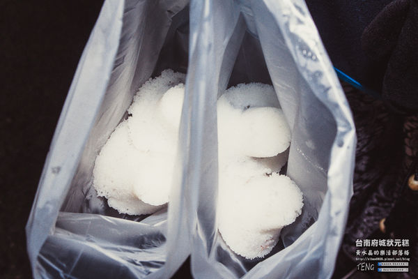 台南府城狀元糕|嘉義市東區文化夜市小吃甜點；似粿似糕，有點妙不可言的口感。