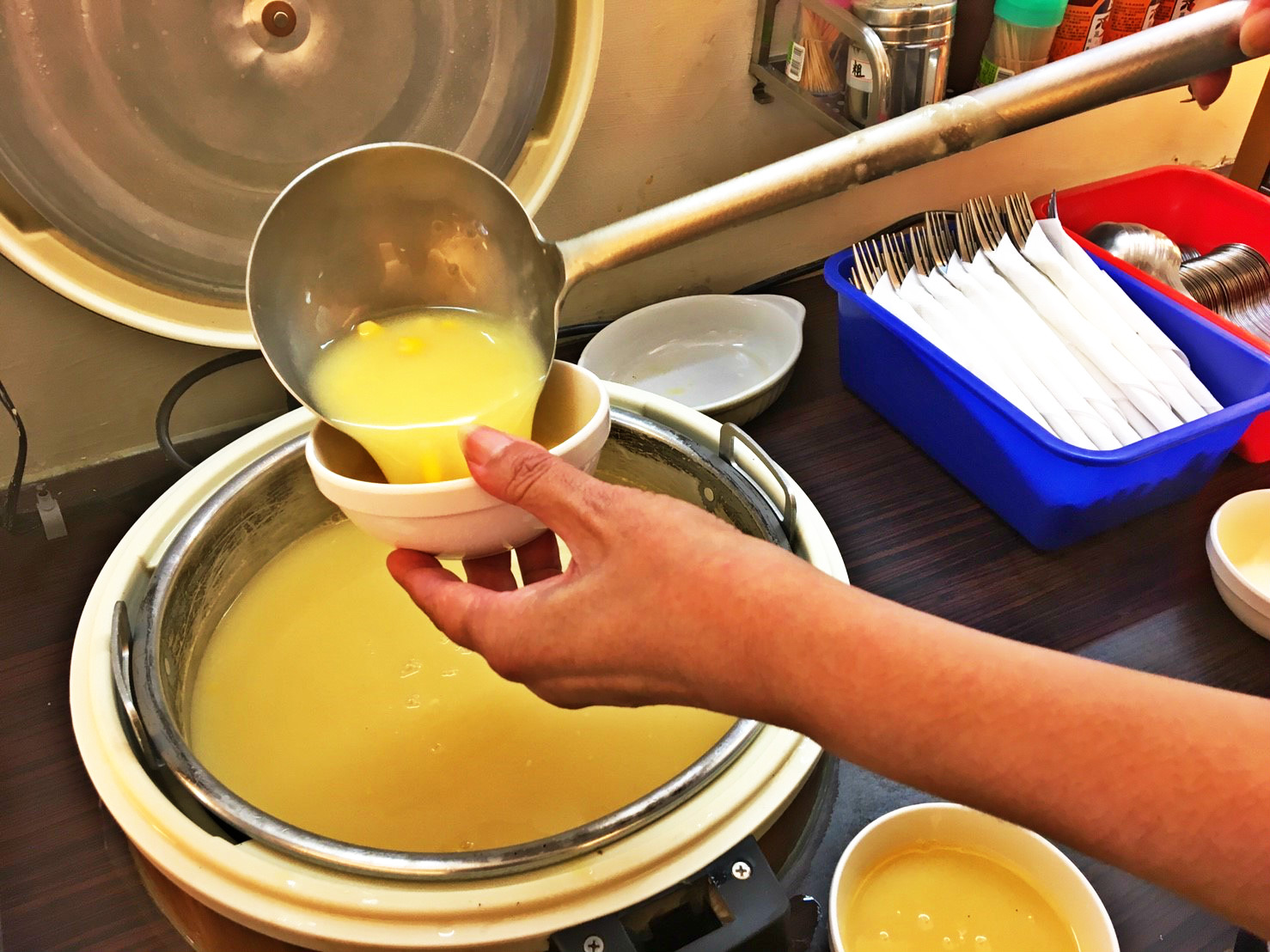 【台中】益民興大附中附近 CP值超高牛排 除了濃湯飲料不夠看 還有爆米花冰沙任你吃