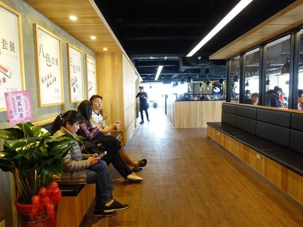 【桃園韓式】八色烤肉-最正宗「八色烤肉」來桃園,8種烤五花滿足你吃肉的慾望.韓式烤肉/韓國烤肉/桃園二號店/火車站美食/桃園美食/桃園韓式