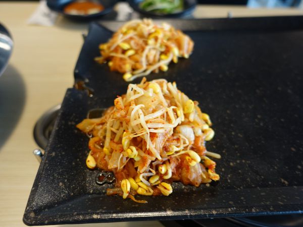 【桃園韓式】八色烤肉-最正宗「八色烤肉」來桃園,8種烤五花滿足你吃肉的慾望.韓式烤肉/韓國烤肉/桃園二號店/火車站美食/桃園美食/桃園韓式