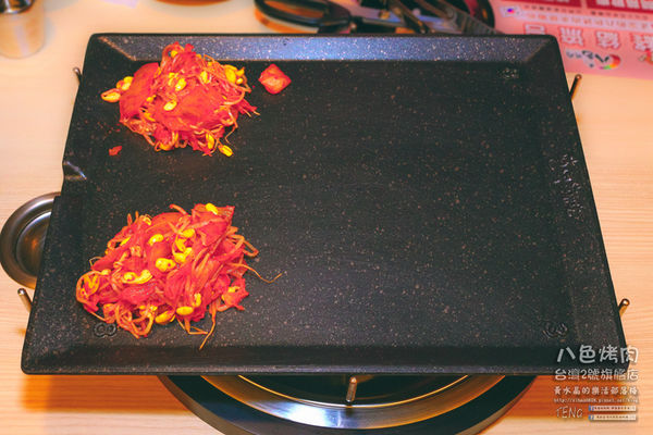 八色烤肉台灣2號旗艦店【桃園美食】|桃園市桃園區站前韓國烤肉餐廳；來自韓國東大門品牌有桌邊服務，桃園站前正式插旗。