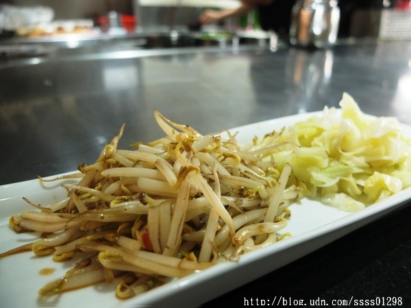 漢林鐵板燒(本館店):【愛評口碑券】漢林鐵板燒(本館店)。平價高檔鐵板燒料理饗宴 嚴選食材 用餐環境優 家庭聚餐、三五好友吃飯推薦