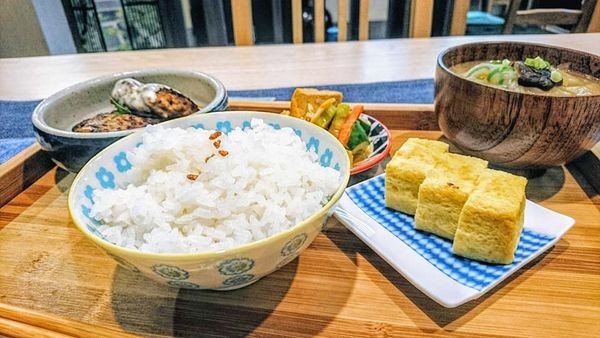 40683980_2039956126036066_4437673794932310016_n