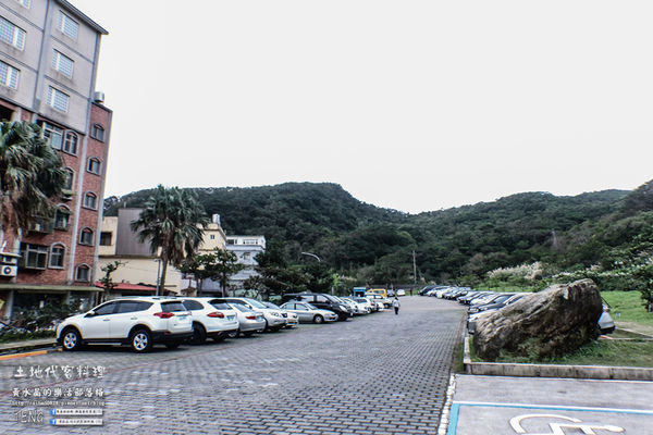 土地代客料理【新北美食】|新北市萬里區龜吼漁港海鮮餐廳；漁夫市集買漁獲可代客料理烹煮食材，四季皆有新鮮萬里蟹享用。