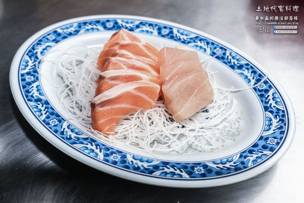 土地代客料理【新北美食】|新北市萬里區龜吼漁港海鮮餐廳；漁夫市集買漁獲可代客料理烹煮食材，四季皆有新鮮萬里蟹享用。