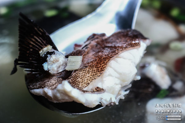 土地代客料理【新北美食】|新北市萬里區龜吼漁港海鮮餐廳；漁夫市集買漁獲可代客料理烹煮食材，四季皆有新鮮萬里蟹享用。