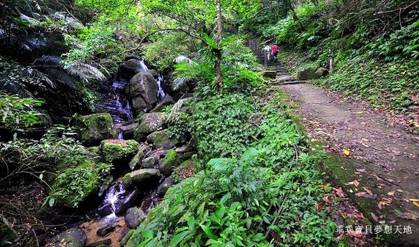 銀河洞-8.JPG 銀河洞-8.JPG