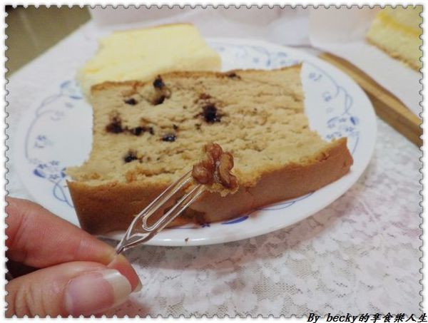 <捷運芝山站>台北士林/早餐下午茶點心/胖貢貢/古早味蛋糕/細緻綿密/ 芝山捷運站