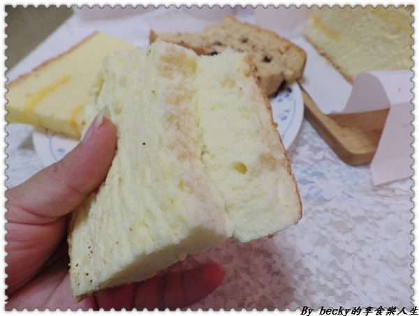 <捷運芝山站>台北士林/早餐下午茶點心/胖貢貢/古早味蛋糕/細緻綿密/ 芝山捷運站