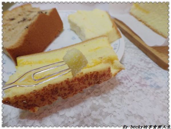 <捷運芝山站>台北士林/早餐下午茶點心/胖貢貢/古早味蛋糕/細緻綿密/ 芝山捷運站