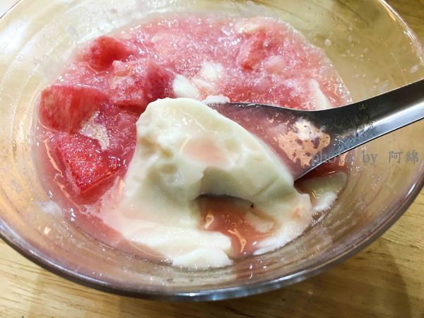 【桃園小吃】豆花舖-豆花原來可以醬子吃!西瓜豆花是夏天消暑聖品.桃園豆花/水果豆花/桃園冰品/桃園甜品/中正藝文特區美食/桃園美食/在地人推薦必吃 【桃園小吃】豆花舖-豆花原來可以醬子吃!西瓜豆花是夏天消暑聖品.桃園豆花/水果豆花/桃園冰品/桃園甜品/中正藝文特區美食/桃園美食/在地人推薦必吃