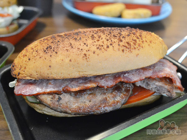 瑞比早午餐31-歐式乾酪潛艇堡(厚牛培根)