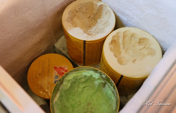 一鼎鍋:【台南美食】299元銅盤烤肉+火鍋吃到飽!打卡還免費送春川辣炒豬:一鼎鍋