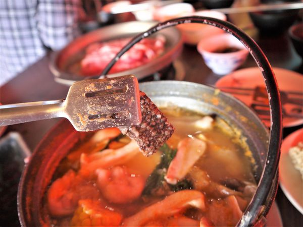 【台南市-麻豆區】蝦咪！一個人只要$299，就可以火鍋、烤肉吃到飽😲？！來『一鼎鍋』吃飯打卡，還加值贈送隱藏版主食喔＼(^o^)／