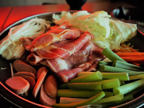 【台南市-麻豆區】蝦咪！一個人只要$299，就可以火鍋、烤肉吃到飽😲？！來『一鼎鍋』吃飯打卡，還加值贈送隱藏版主食喔＼(^o^)／