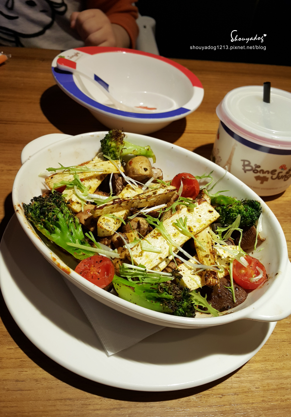 Vasa 瓦薩美式比薩(桃園店):【美式餐廳】好吃的 Vasa 瓦薩美式比薩-桃園店